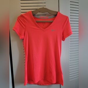 Nike Pro Women's Bright Pink/orange V-Neck Tee Size Medium
